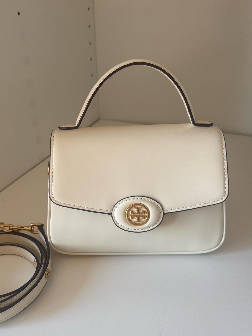 Tory Burch Small Robinson Spazzolato Top Handle Bag - Picture 10 of 11